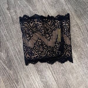 Elegant Black Lace thigh garter with phone / card holder!